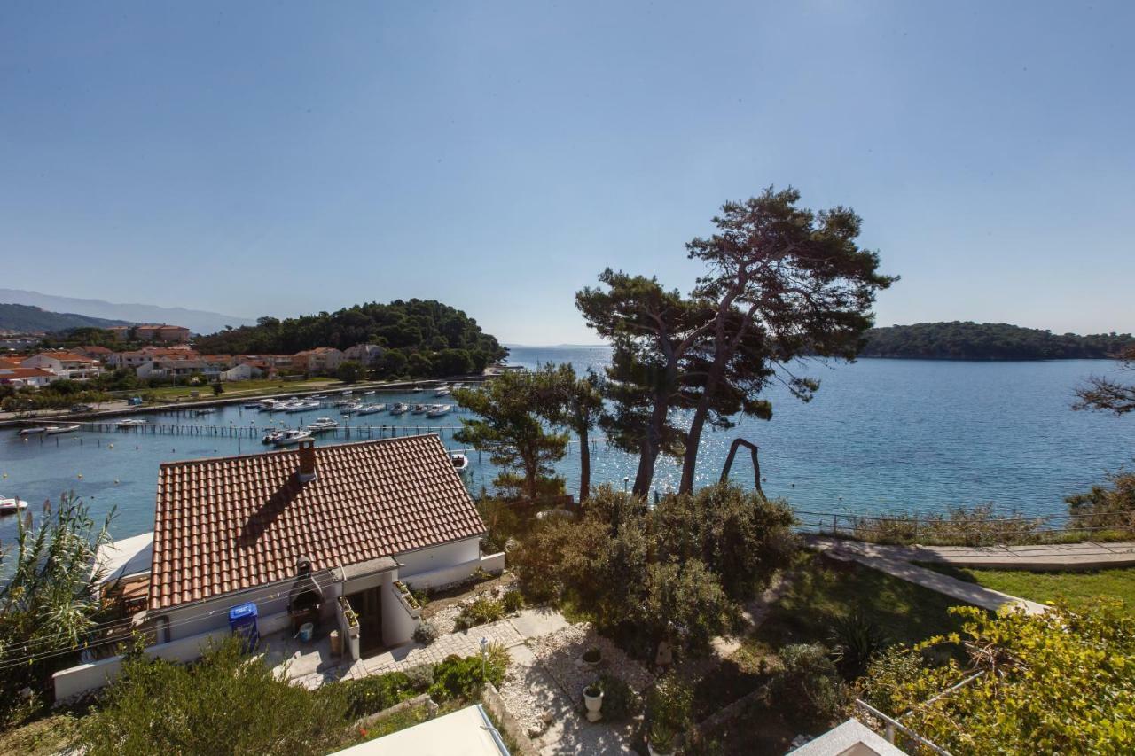 Apartments Maris Rab Town Exterior photo